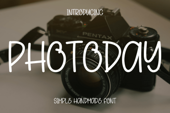 Photoday: A Modern Script Font for Web Design